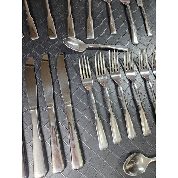 Rogers Stainless by Oneida Service for 8 Silverware Set with Serving Pieces - Picture 12 of 16